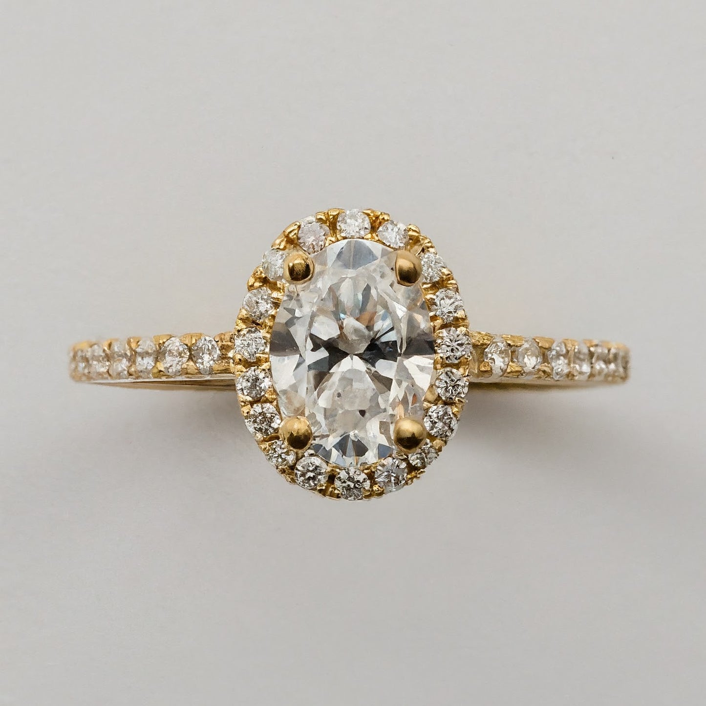 4 Prong Setting Side Stone Halo Ring