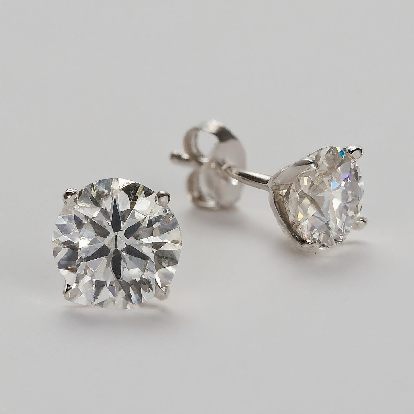 4 Prong Setting Diamond Stud Earrings
