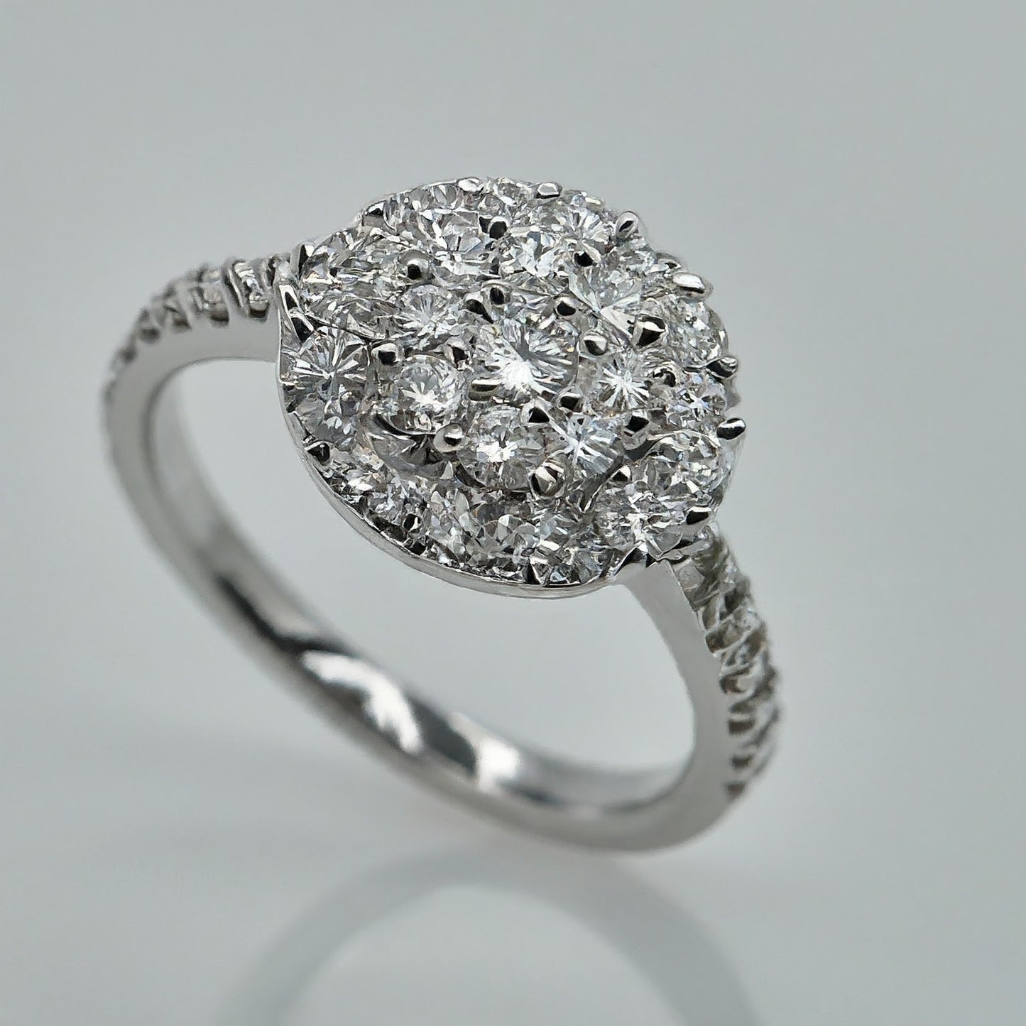 Round Diamond Cluster Ring